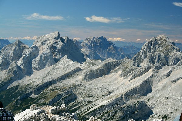 img00027.jpg